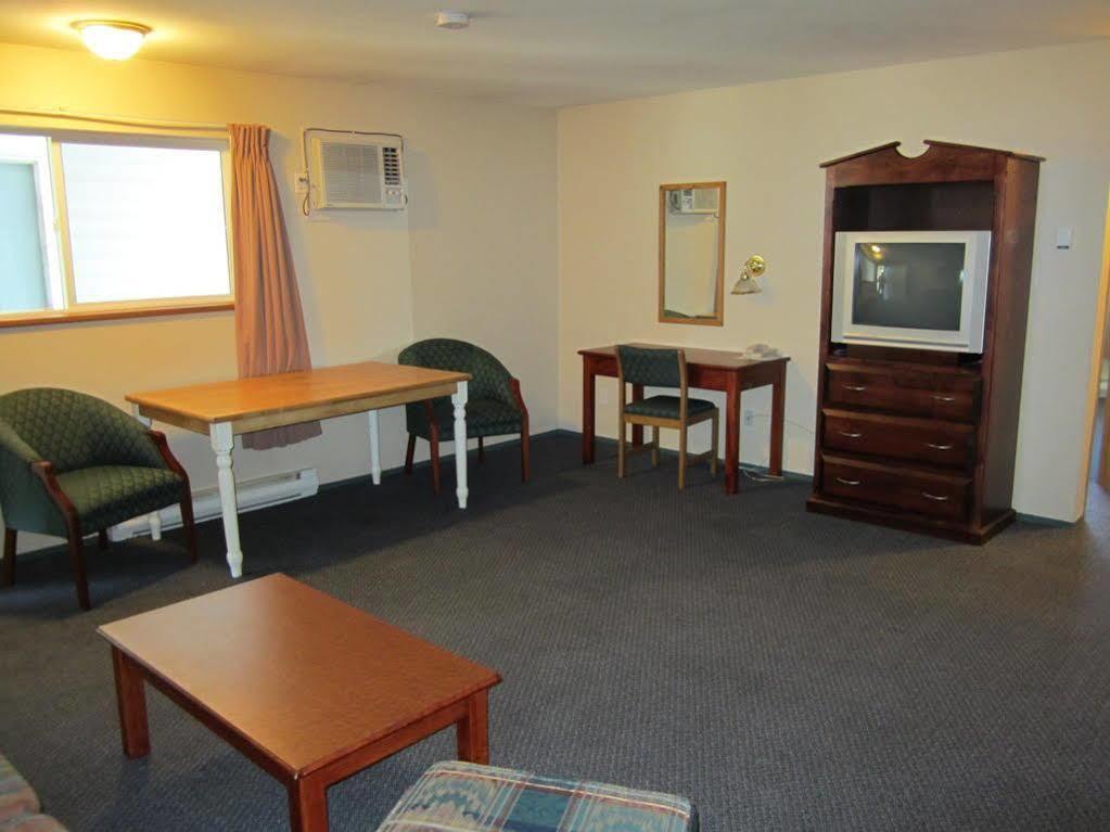 Travelodge By Wyndham Mcbride Dış mekan fotoğraf