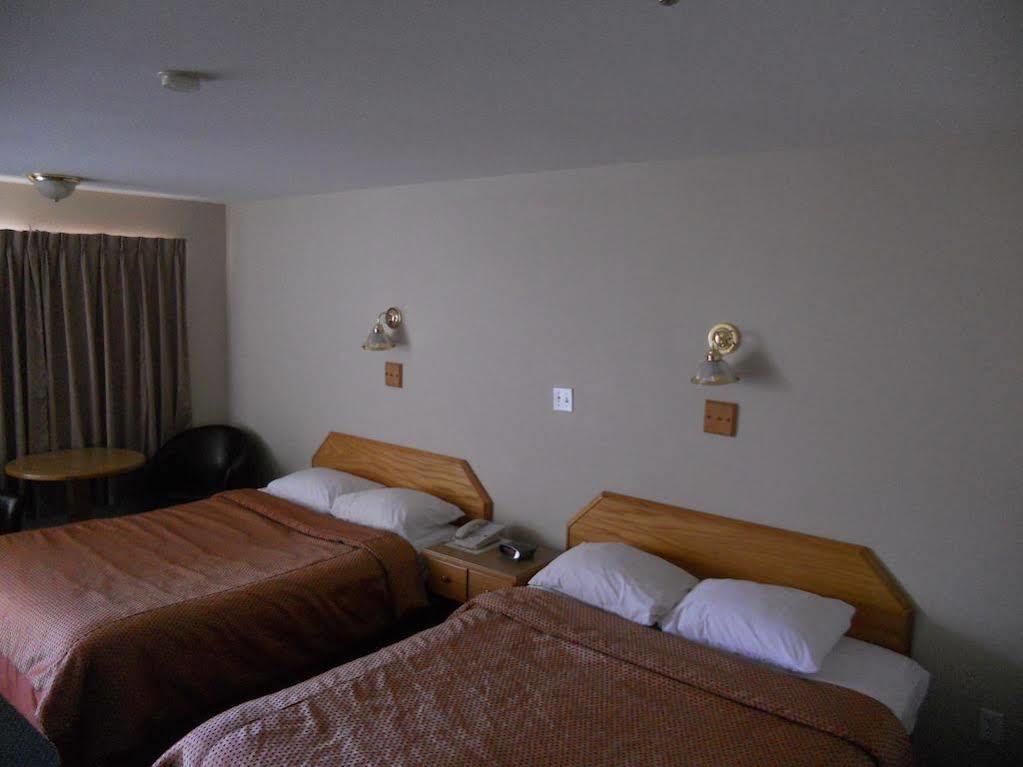 Travelodge By Wyndham Mcbride Dış mekan fotoğraf
