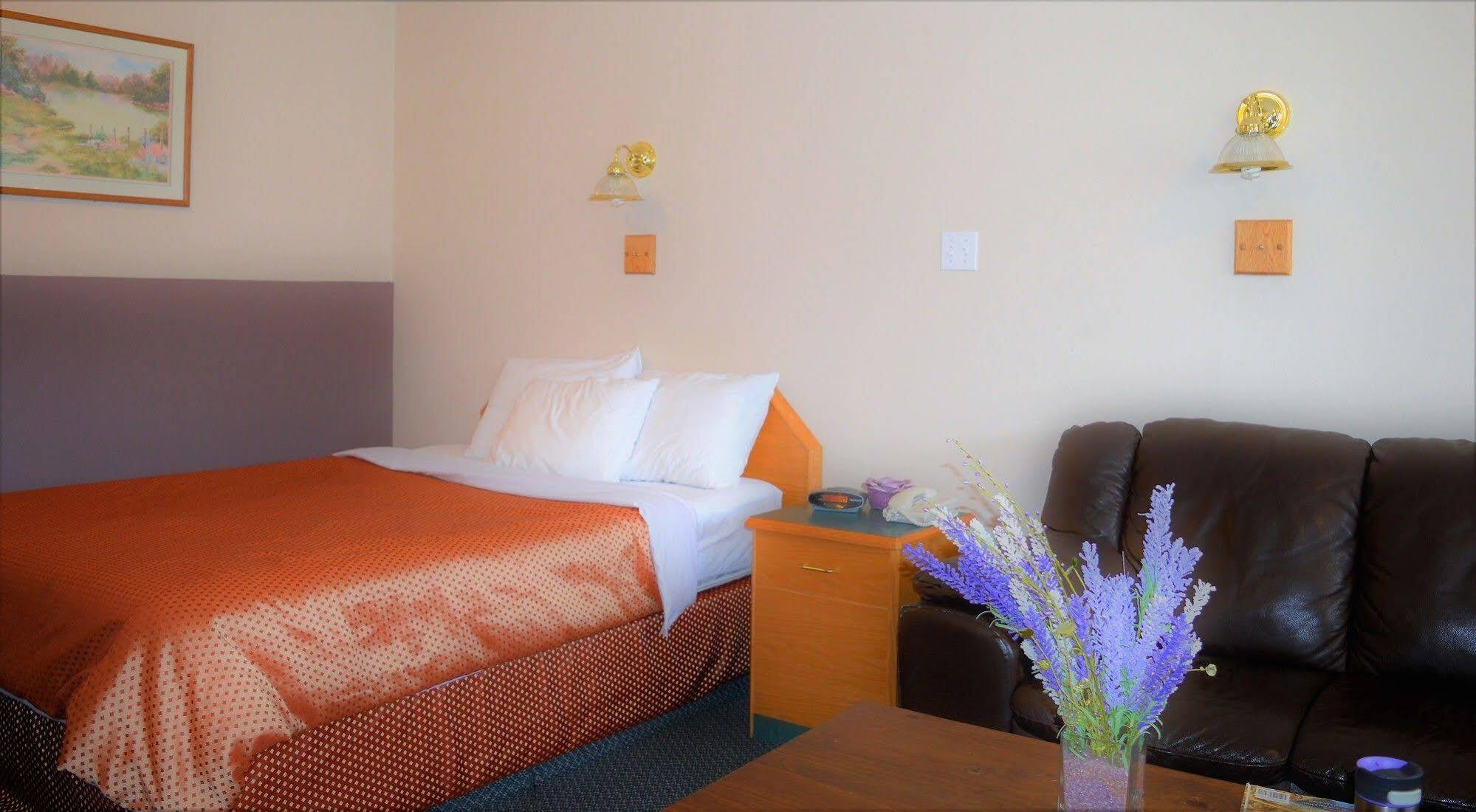Travelodge By Wyndham Mcbride Dış mekan fotoğraf